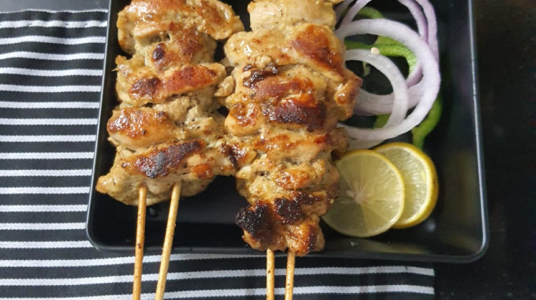 Reshmi Chicken Tikka: Lucknow Special